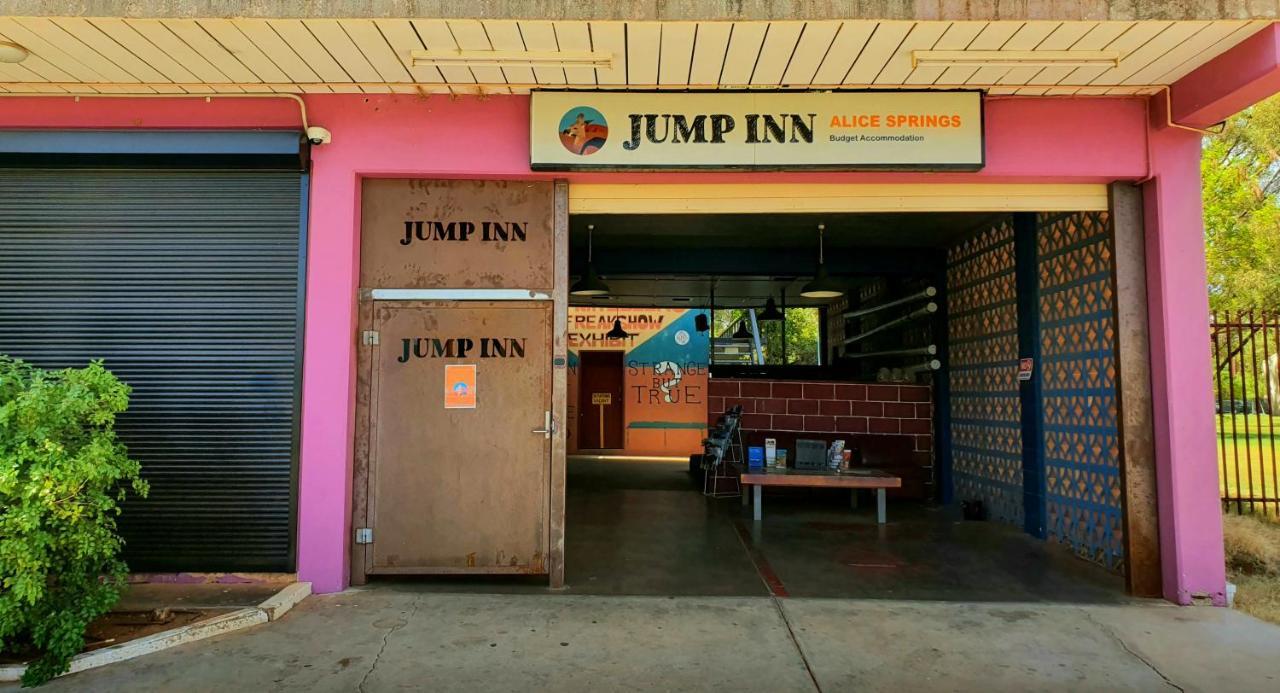 Jump Inn Alice Budget Accommodation Alice Springs Exterior foto